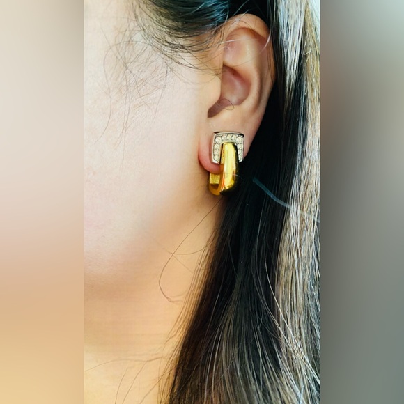 Authentic Givenchy Rhinestone gold and silver tone clip earring - Picture 10 of 10